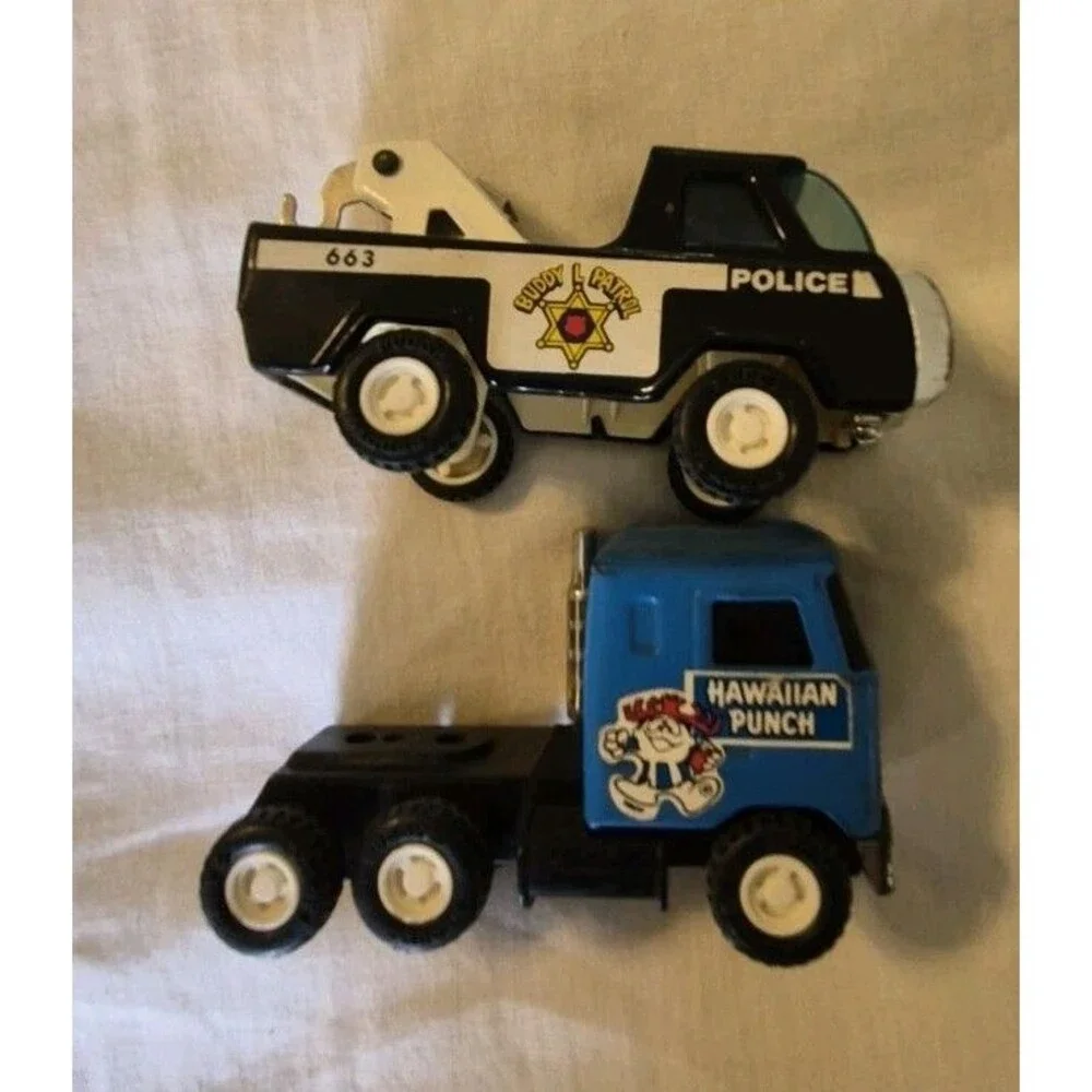 Vintage 1970s Lot Of 2 Buddy L Trucks Hawaiian Punch & Police Tow Truck Metal